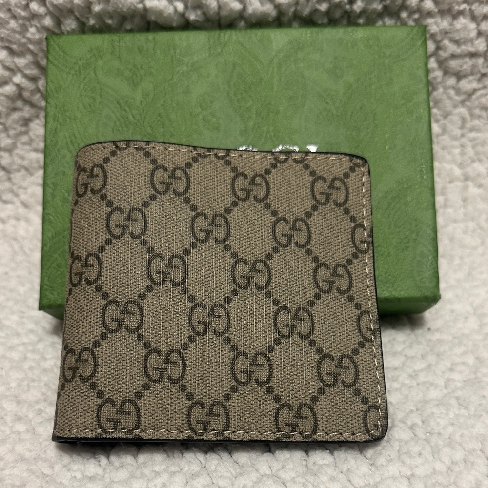 Fashion Inspired Item (WALLET)
#16